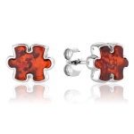Kolczyki na sztyft srebrne puzzle z koniakowym bursztynem